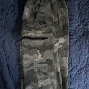 Old Navy Active Camo Joggers